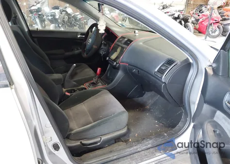 2004 Honda Accord 2.4 Dx from USA, damaged, VIN 1HGCM55184A138824